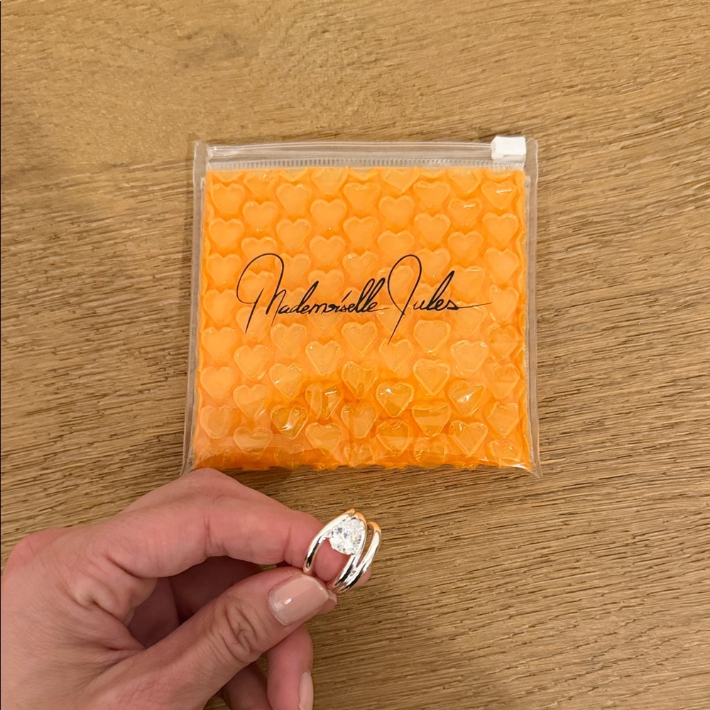 Mademoiselle Jules Orange Heart Pouch